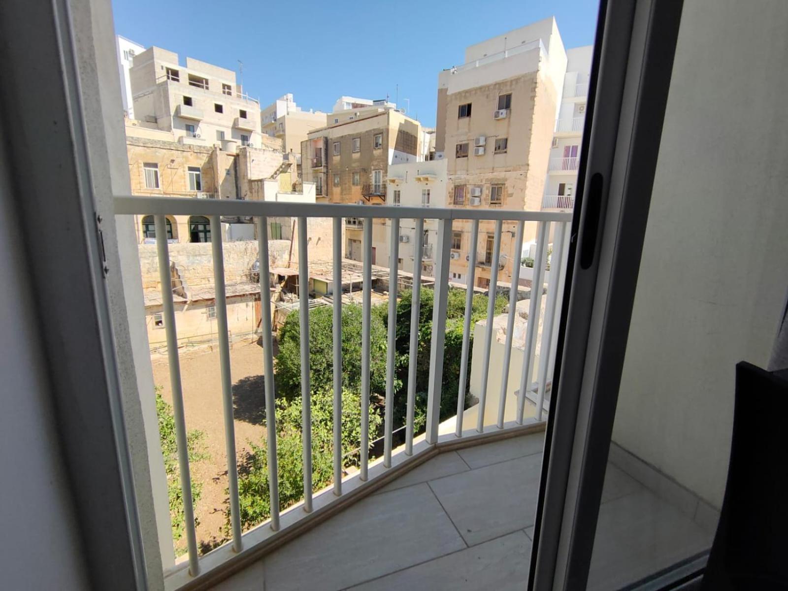 Cosy Seaside Apt, 200M From The Seafront Gzira Bagian luar foto
