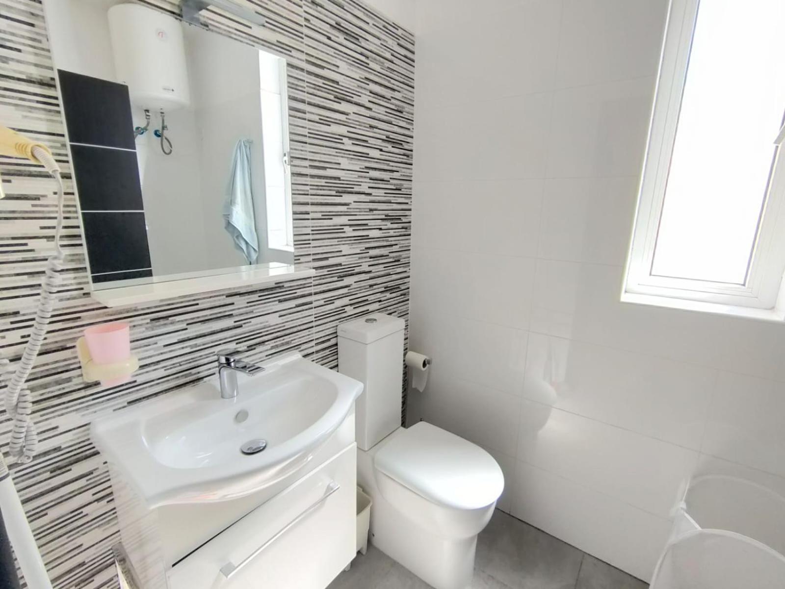Cosy Seaside Apt, 200M From The Seafront Gzira Bagian luar foto